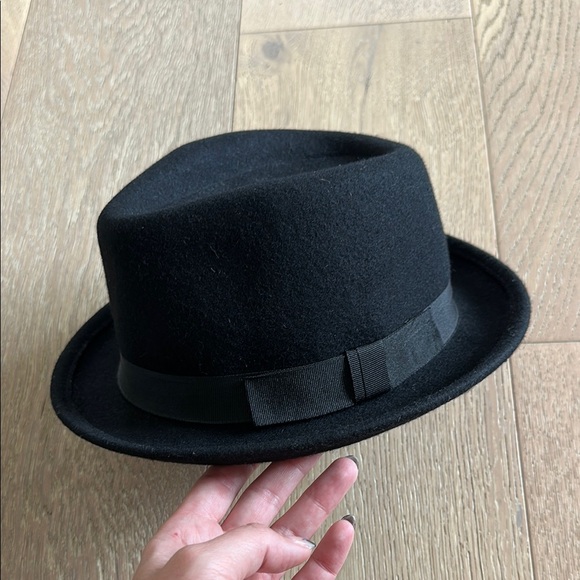 Forever 21 Black Wool Hat Fedora - Picture 2 of 7